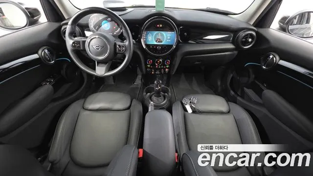 Mini Cooper Cooper 5 дверей Classic — Фото автомобиля 7