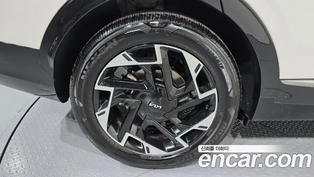 Kia Sportage Sportage 5-е поколение Бензин 1.6 турбо 2WD — Фото автомобиля 17