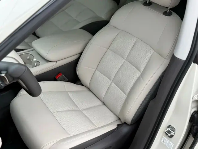 IM Motors LS6 — Фото автомобиля 15