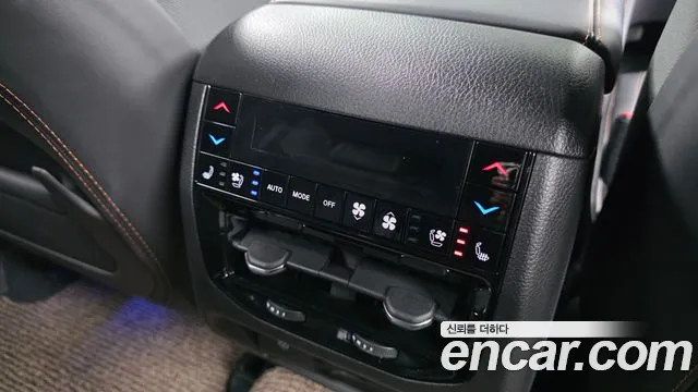 Jeep Cherokee — Фото автомобиля 18