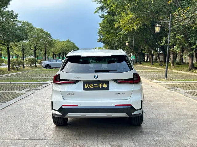 BMW X1 — Фото автомобиля 7