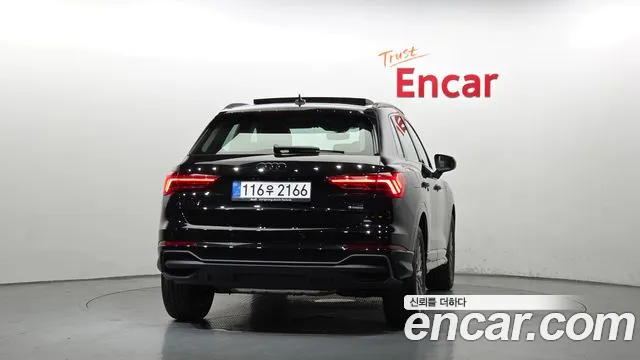 Audi Q3 40 TFSI quattro Premium — Фото автомобиля 4