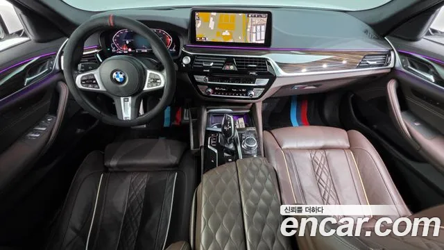 BMW 5 Series G30 — Фото автомобиля 10