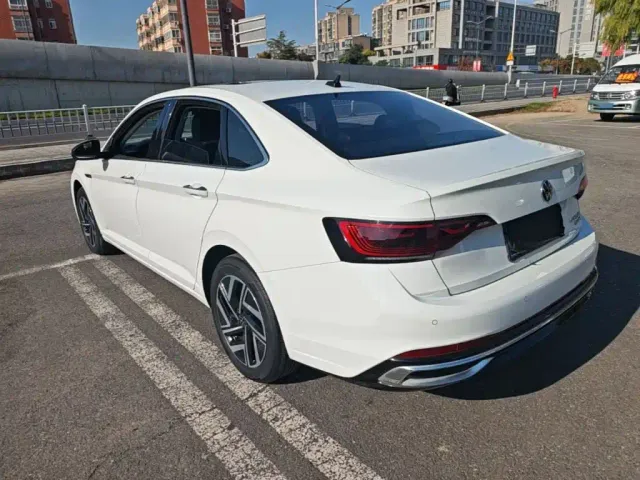 Volkswagen Sagitar — Фото автомобиля 4