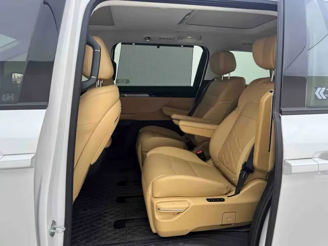 GAC Trumpchi E8 — Фото автомобиля 5