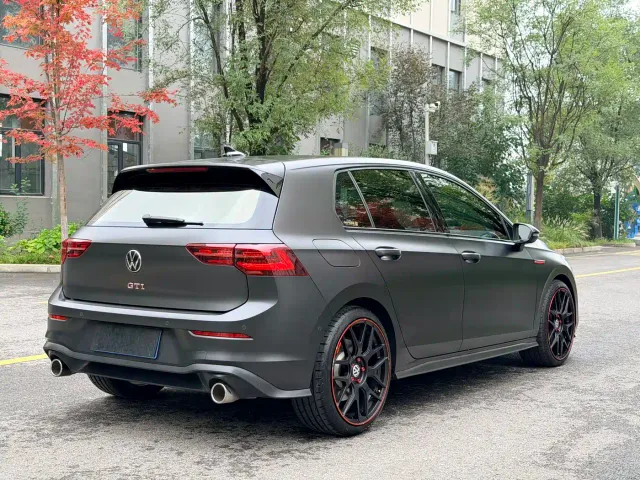 Volkswagen Golf GTI — Фото автомобиля 7