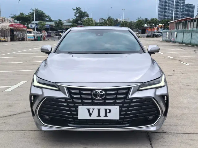 Toyota Avalon — Фото автомобиля 3