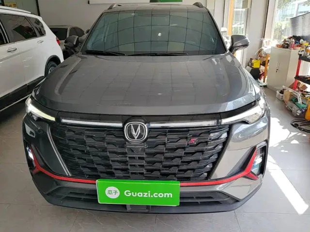Changan CS35 Plus — Фото автомобиля 2