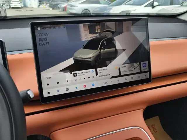 Leapmotor C10 — Фото автомобиля 13