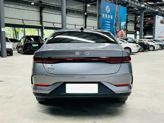 BYD Qin PLUS — Фото автомобиля 5