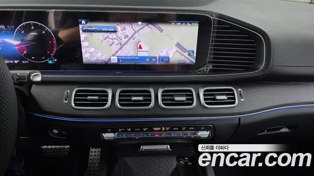 Mercedes-Benz GLE-Class — Фото автомобиля 12