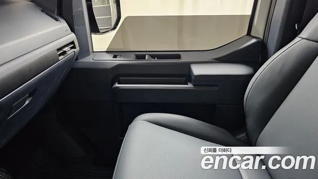 Kia PV5 — Фото автомобиля 25