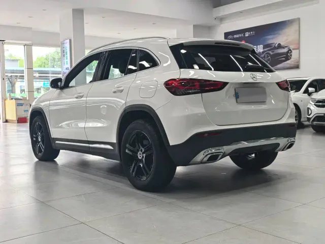 Mercedes-Benz Mercedes-Benz GLA 2023 GLA 200 — Фото автомобиля 17