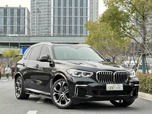 BMW X5 — Фото автомобиля 3