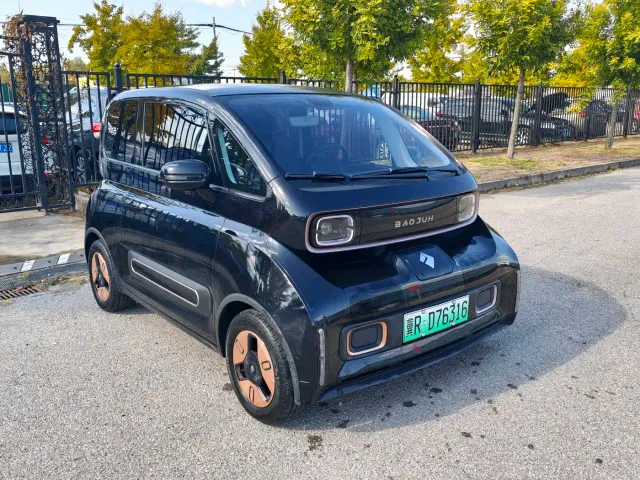 Baojun KiWi EV — Фото автомобиля 3