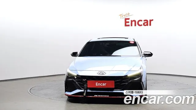 Hyundai AVANTE — Фото автомобиля 3