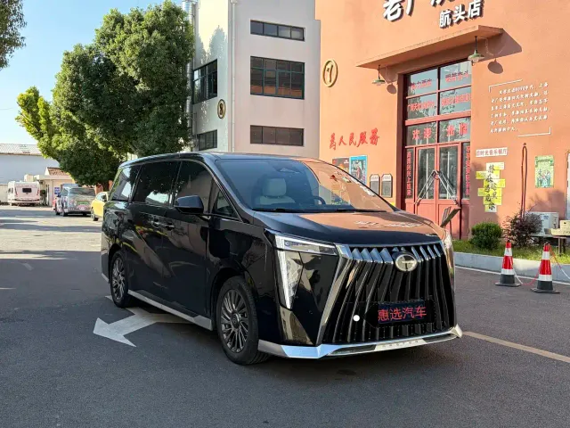 GAC Trumpchi M8 — Фото автомобиля 3