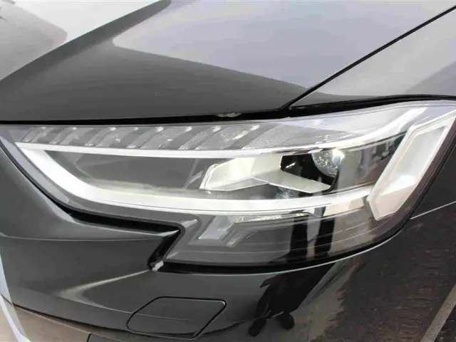 Audi A8 — Фото автомобиля 12