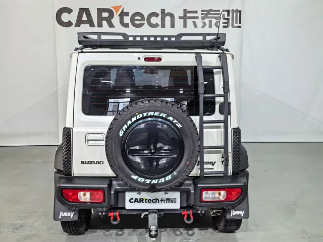 Suzuki Jimny — Фото автомобиля 11