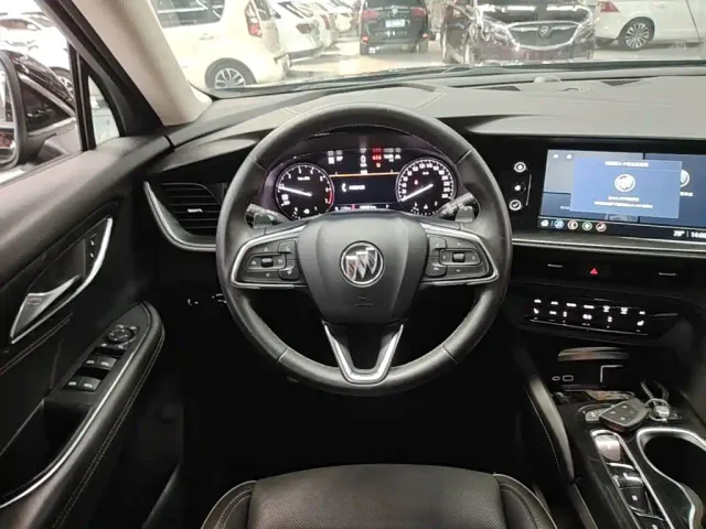 Buick Envision Plus — Фото автомобиля 10