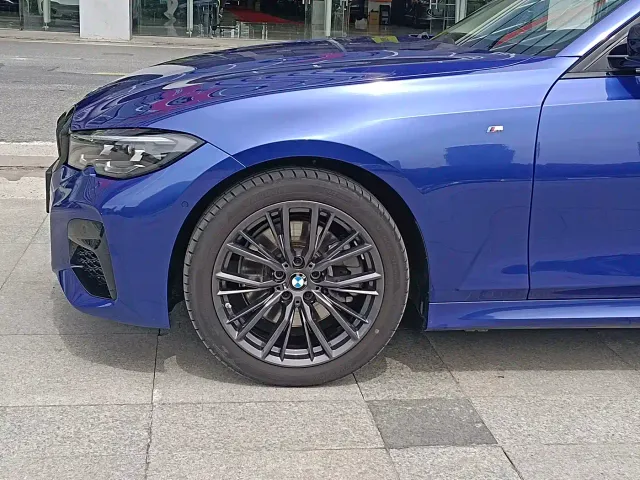 BMW BMW 3 Series 2021 330i M Sport Night Edition — Фото автомобиля 4