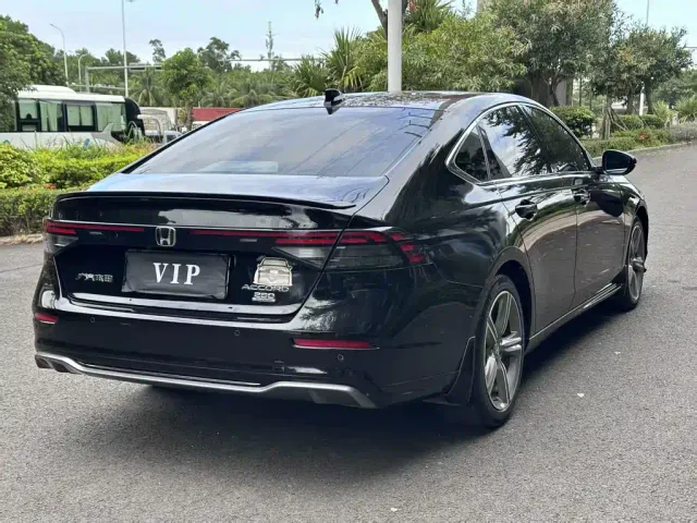 Honda Accord — Фото автомобиля 7