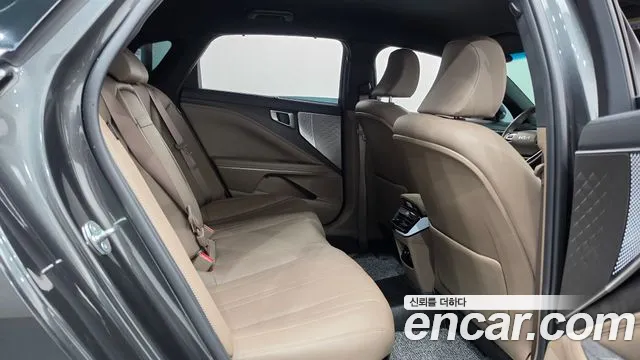 Kia K8 Hybrid — Фото автомобиля 17
