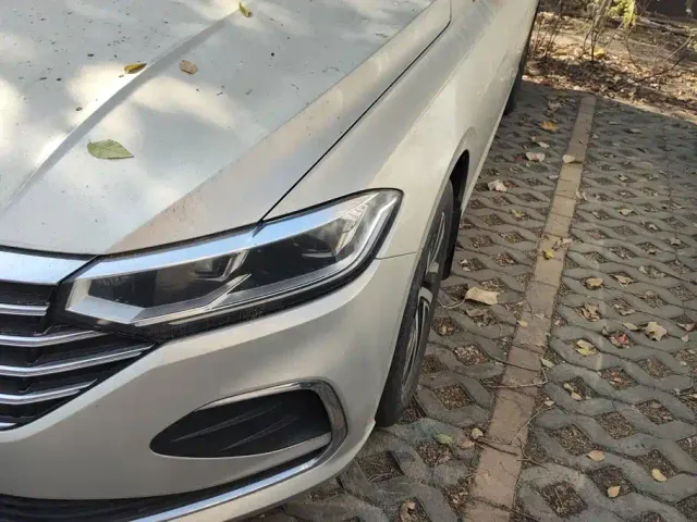 Volkswagen Lavida — Фото автомобиля 5