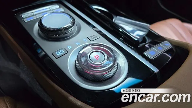 Genesis G80 Бензин 2.5 турбо AWD — Фото автомобиля 6