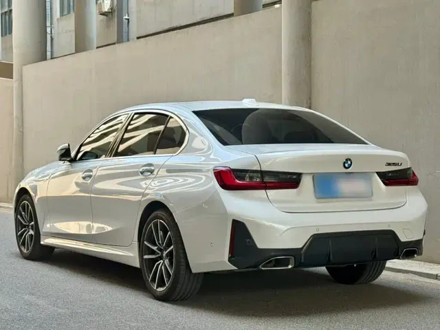 BMW 3 Series — Фото автомобиля 8