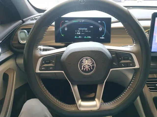 BYD Qin PLUS — Фото автомобиля 10