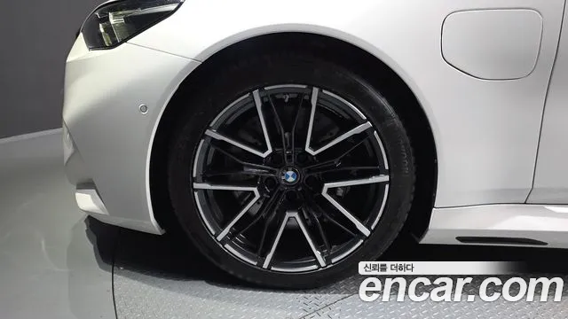 BMW M5 G90 — Фото автомобиля 5