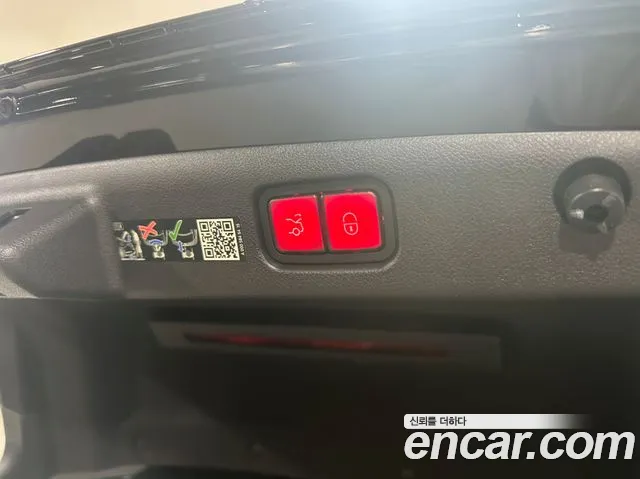 Mercedes-Benz E-Class — Фото автомобиля 11