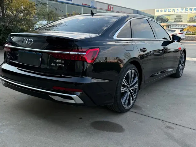 Audi A6L — Фото автомобиля 7