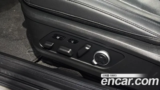 Hyundai Grandeur GN7 — Фото автомобиля 28