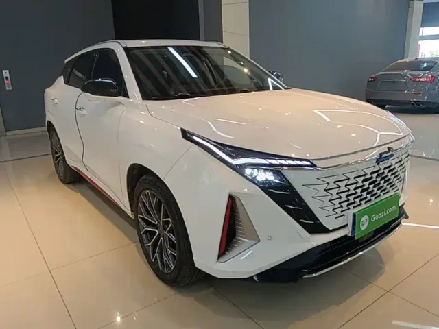 Changan Z6 — Фото автомобиля 3