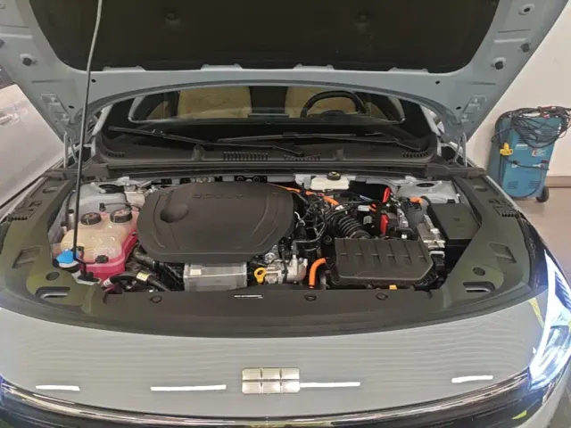 Geely Galaxy L6 — Фото автомобиля 19