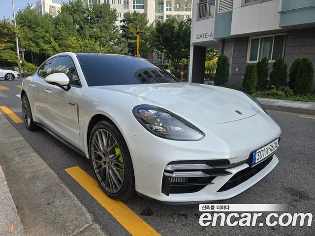 Porsche Panamera — Фото автомобиля 7
