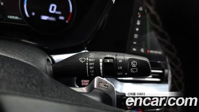 Kia Niro — Фото автомобиля 29