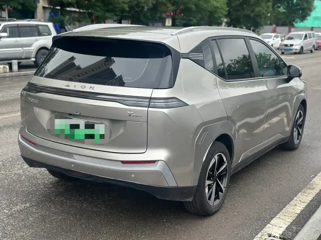 GAC Aion Y — Фото автомобиля 13