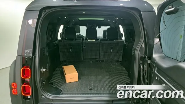 Land Rover Defender Defender (L663) 130 P400 Outbound — Фото автомобиля 20