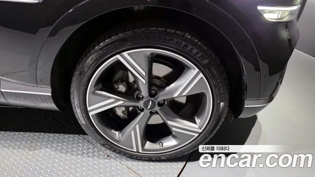 Genesis GV80 2.5T Бензин AWD — Фото автомобиля 5