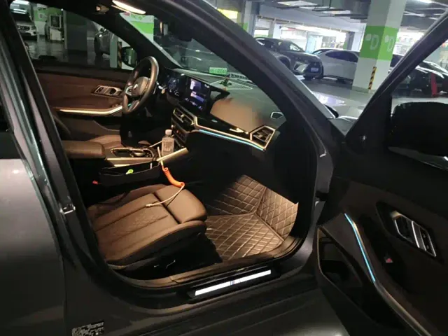 BMW 3 Series — Фото автомобиля 13