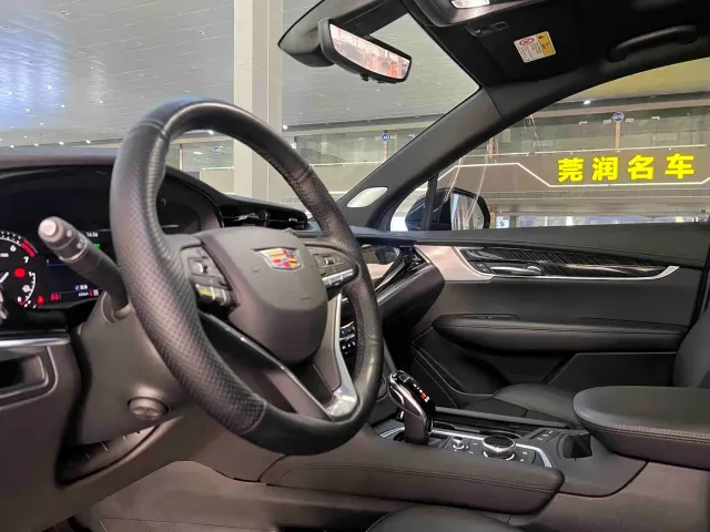 Cadillac XT6 — Фото автомобиля 18