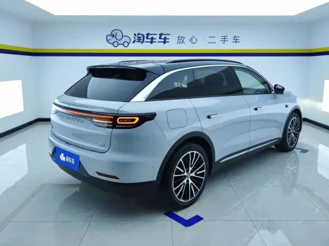 Leapmotor C11 — Фото автомобиля 3