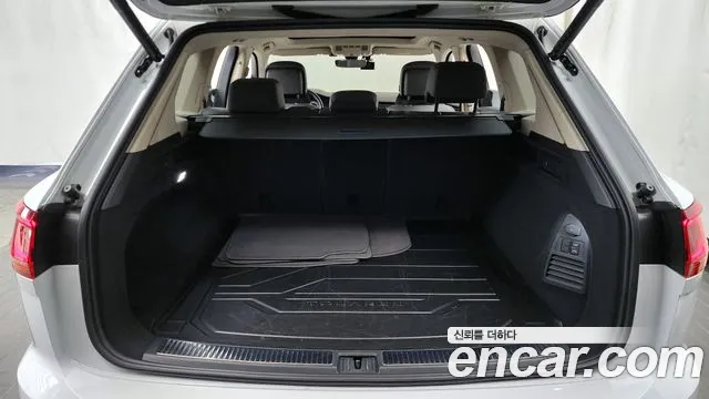 Volkswagen Touareg Touareg 3 поколение 3.0 TDI Prestige — Фото автомобиля 20