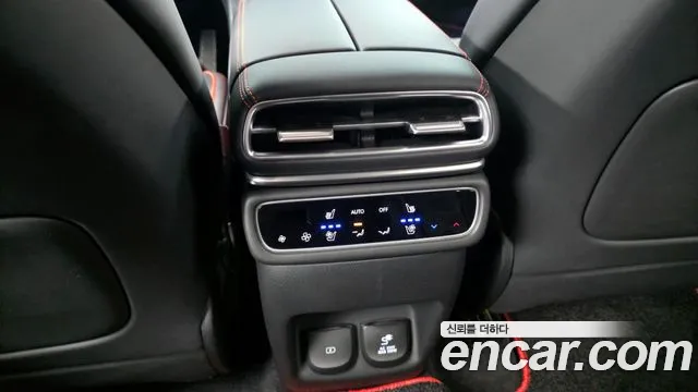 Genesis GV80 — Фото автомобиля 19