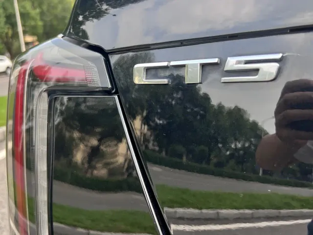 Cadillac CT5 — Фото автомобиля 20