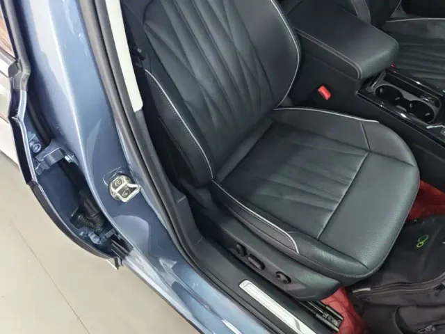 Volkswagen Passat — Фото автомобиля 24