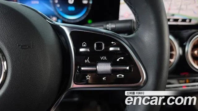 Mercedes-Benz EQB X243 — Фото автомобиля 24